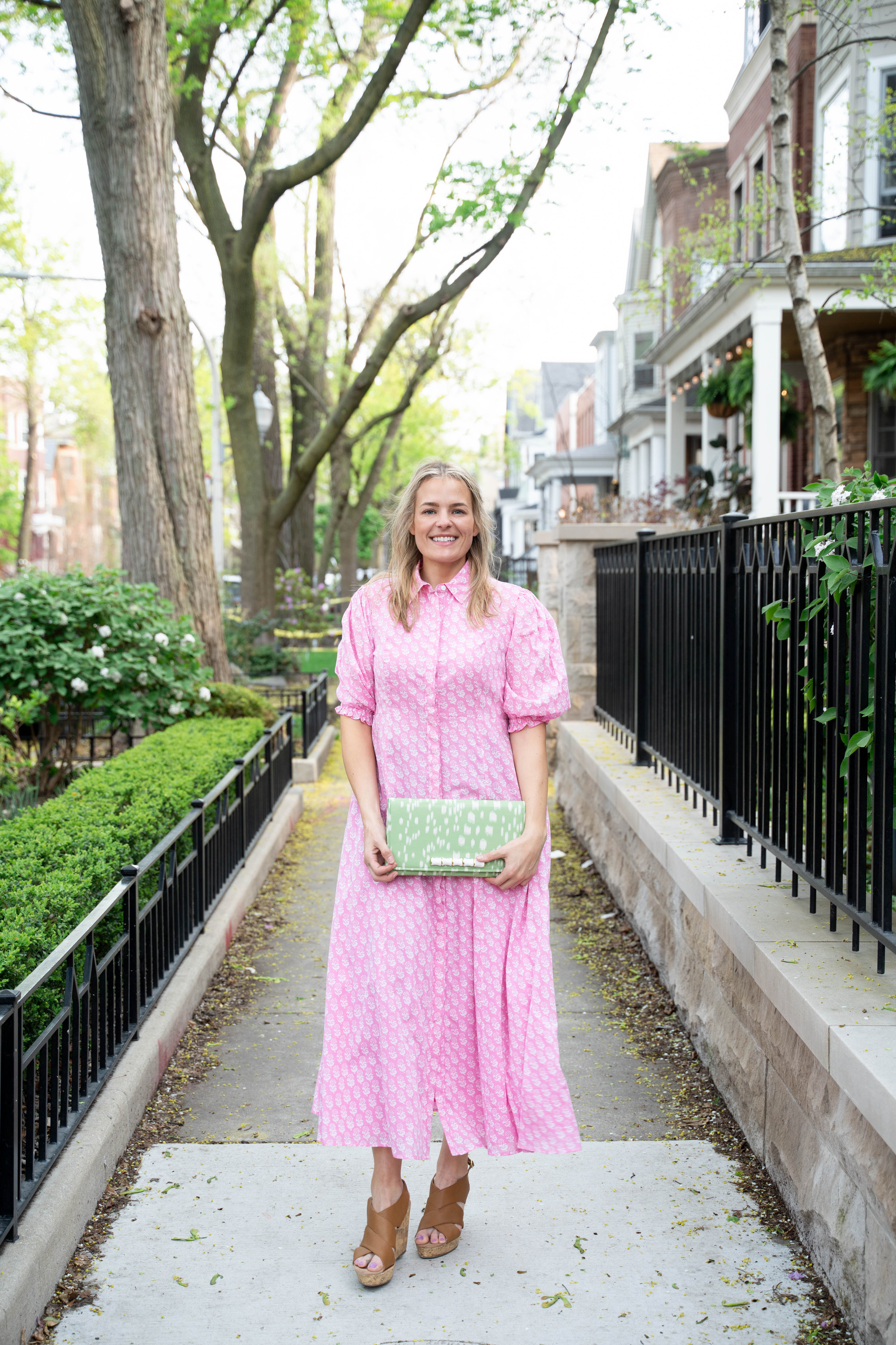Livro Rosie Dress - Pink Marigolds – Batik Chicago