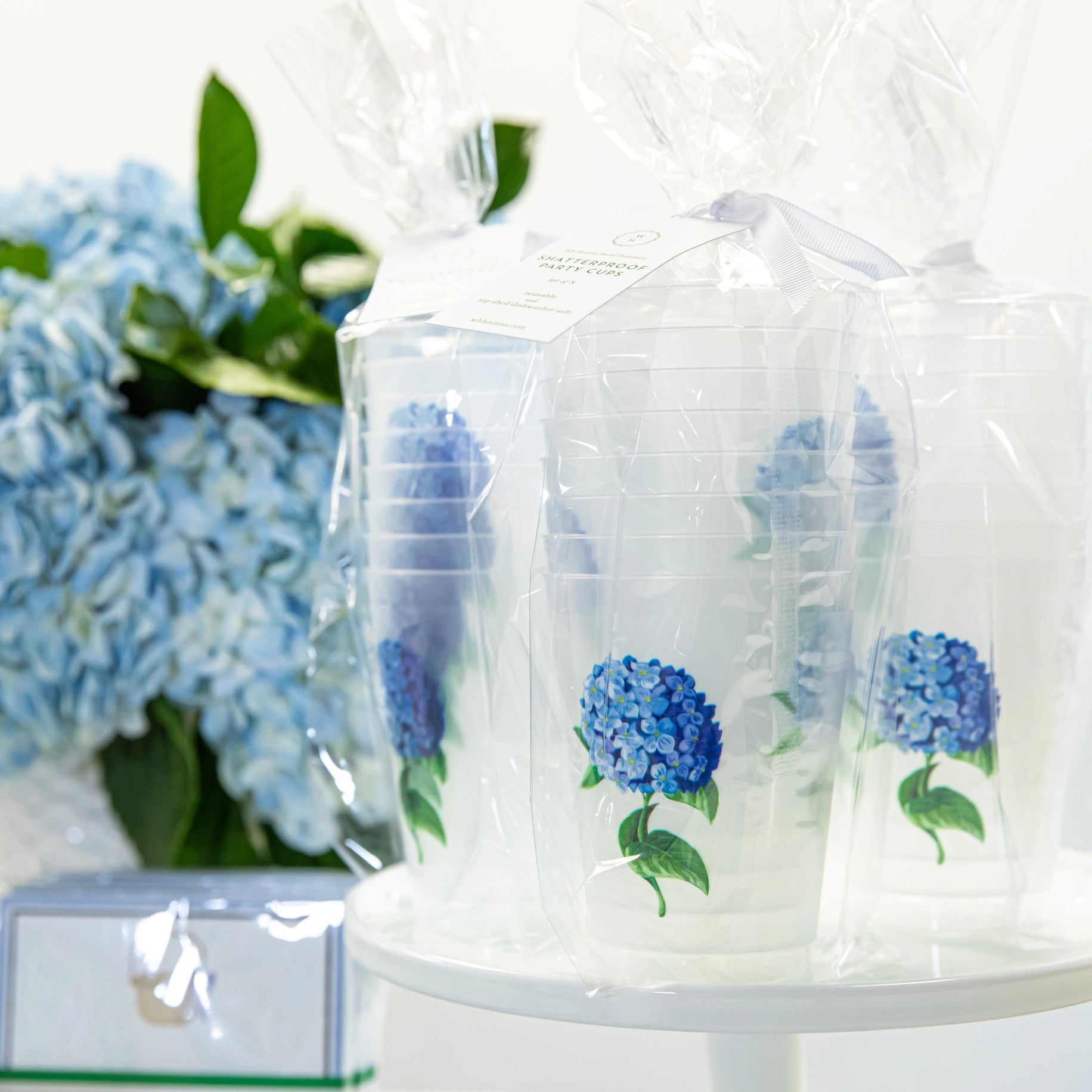 WH Hostess 16 oz. Shatterproof Cups - Blue Hydrangeas