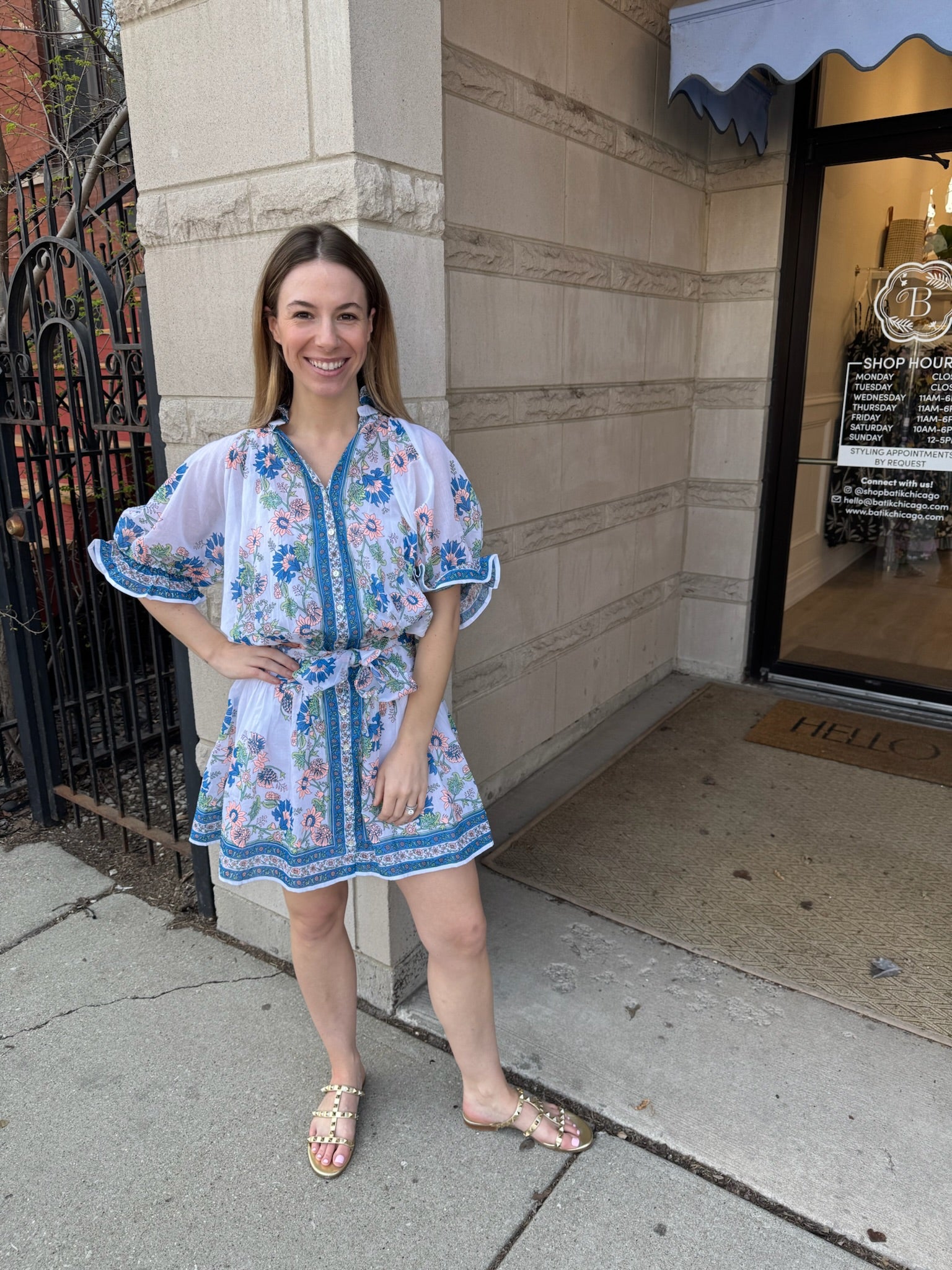 Juliet Dunn Blouson Dress - Rose Border Print