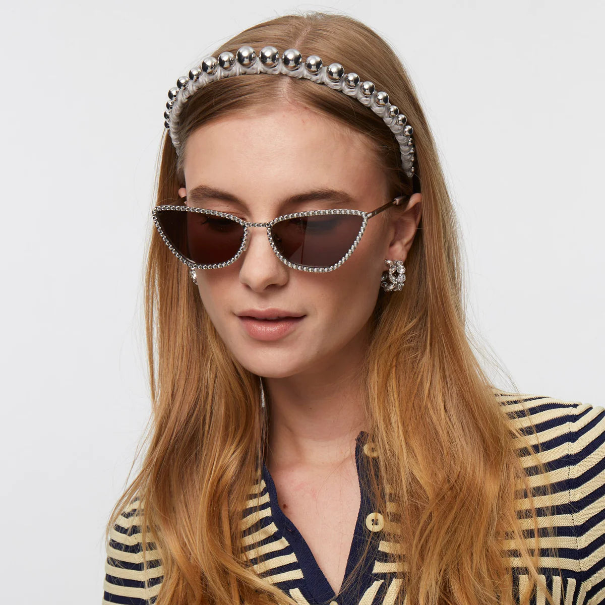Lele Sadoughi Graduated Bead Headband -Silver – Batik Chicago display picture 1
